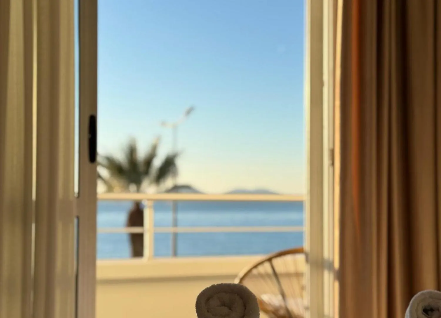 Alcazar Luxury Suites Влёра